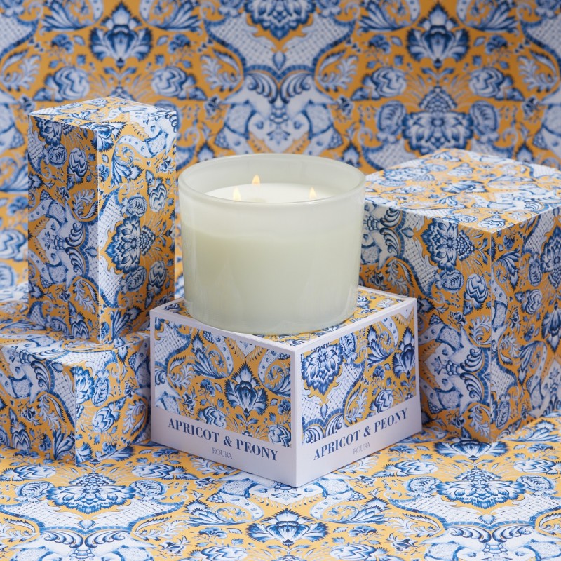 Vela aromatica de Albaricoque y peonia